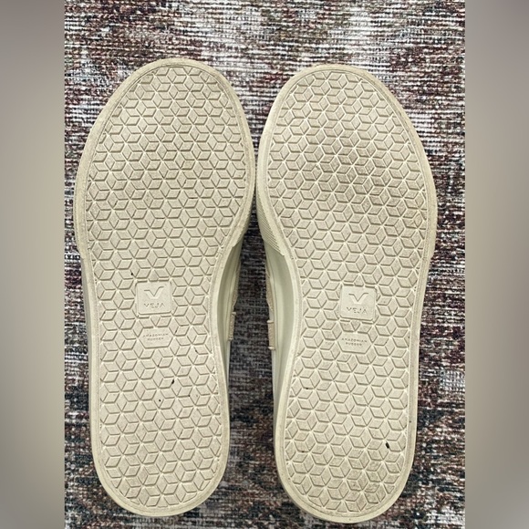 Veja Women's Campo Sneaker - Picture 7 of 8